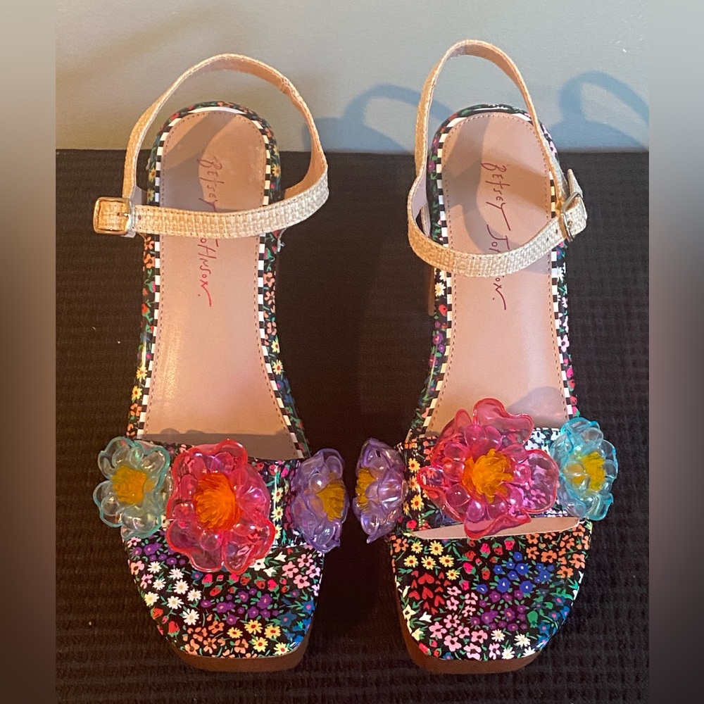 NWOT Betsey Johnson Pink and Purple Sandals with Sparkling Details
